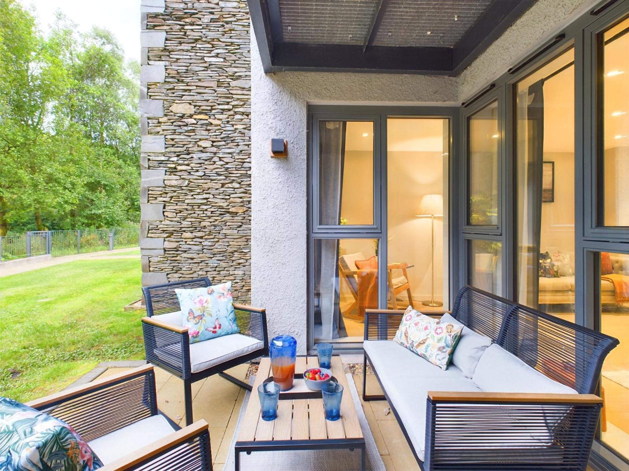 Wild Roses Serviced Apartments - Lake District Backbarrow Ngoại thất bức ảnh